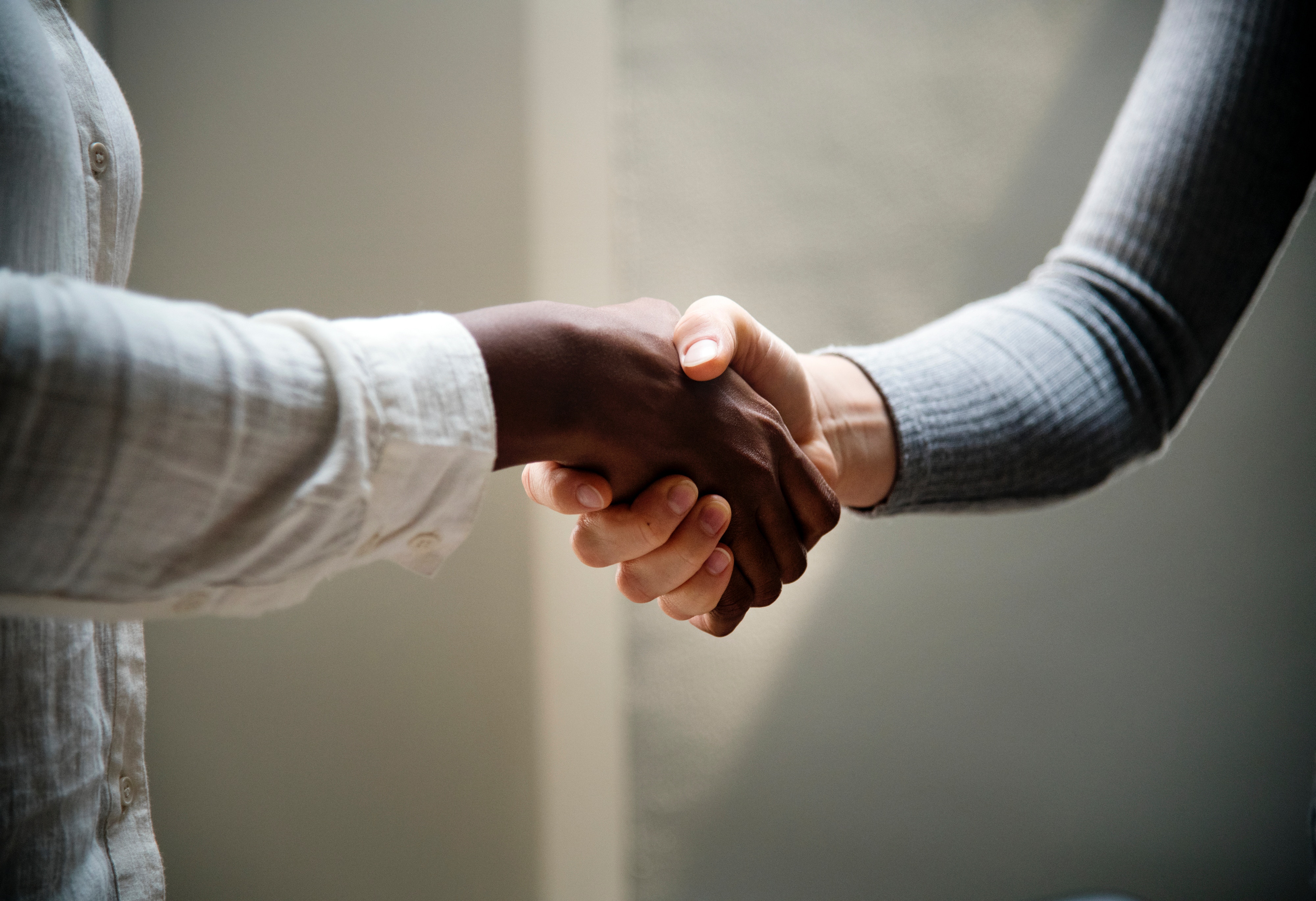 Handshake | Alexa System Intergrator | Alexa Voice Solution | Noise Reduction DSP | Conference Speaker Solution | AIA Solution